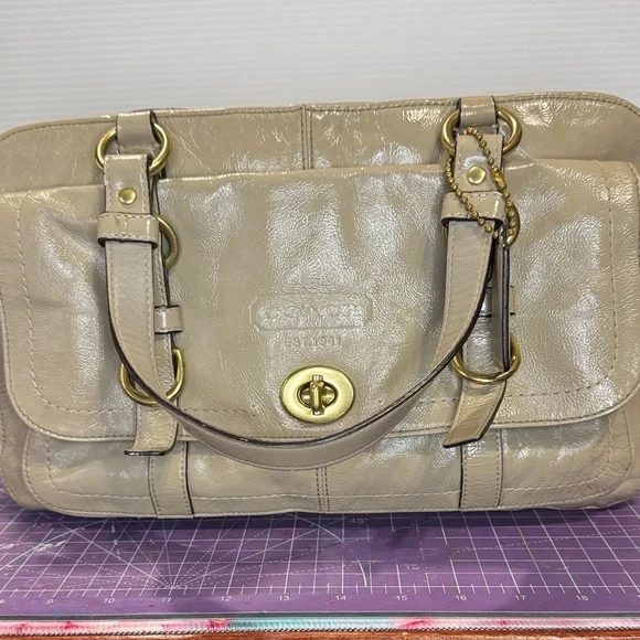 Coach Chelsea Putty Patent Leather Satchel Bag - Picture 3 of 16